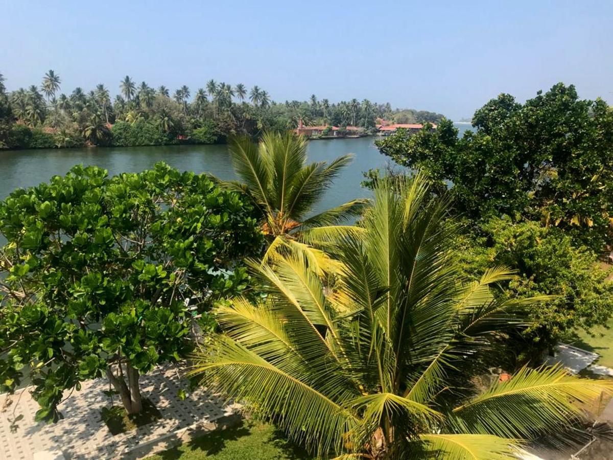 Villa Riverside Aluthgama Exterior photo