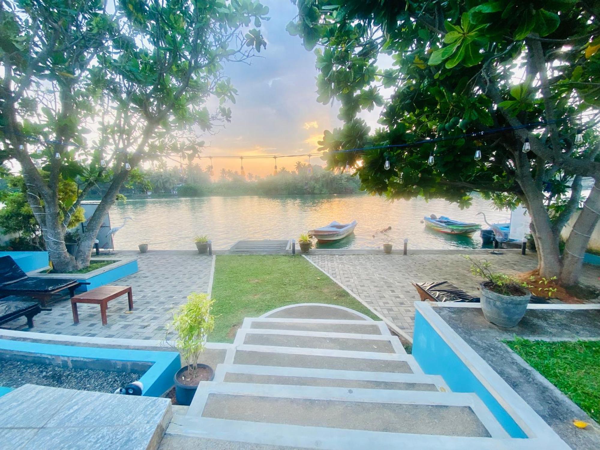 Villa Riverside Aluthgama Exterior photo