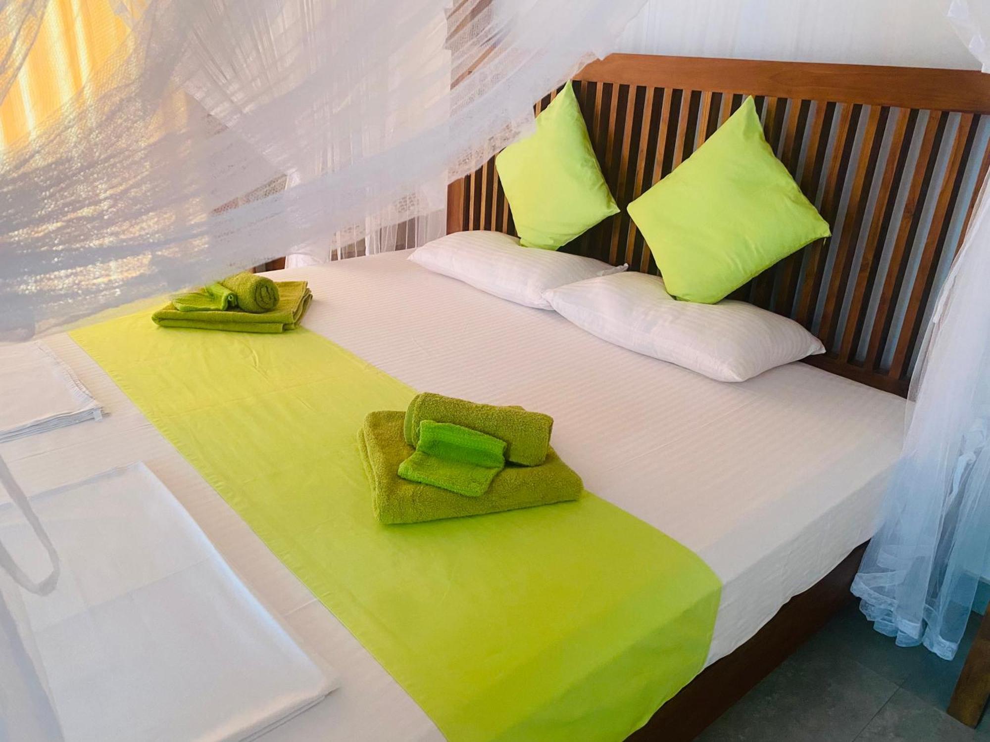 Villa Riverside Aluthgama Exterior photo